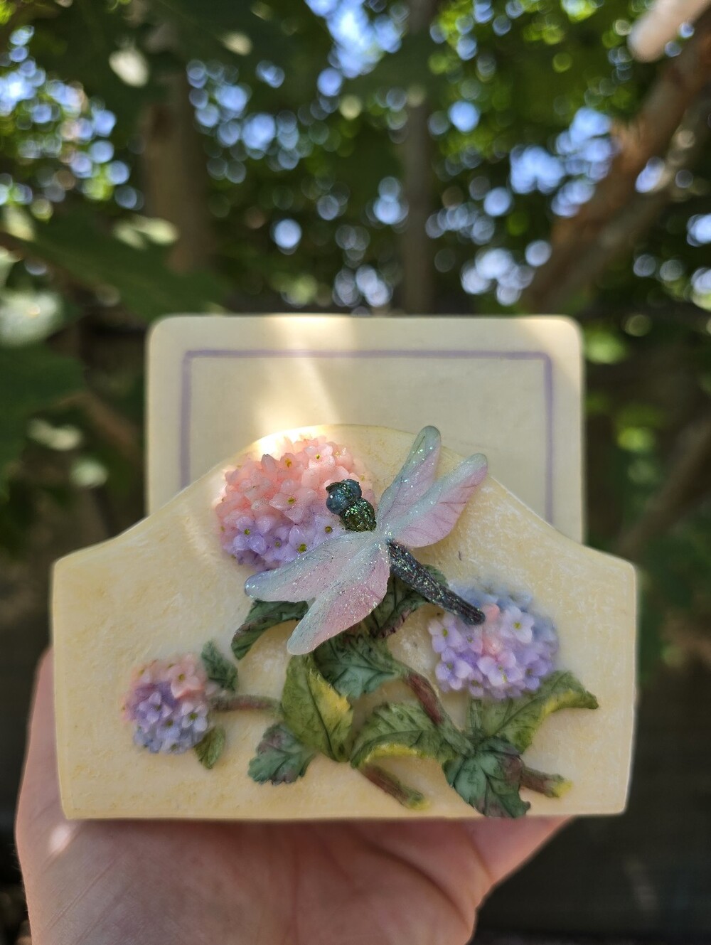 Vtg Dragonfly and Hydrangeas Pastel Coaster Set of 4 Resin 3D Cottagecore Shabby